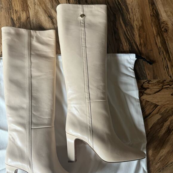 Sandro Paris Boots in Ecru - Picture 3 of 9